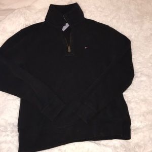 TOMMY HILFIGER QUARTER ZIP BLACK SWEATSHIRT